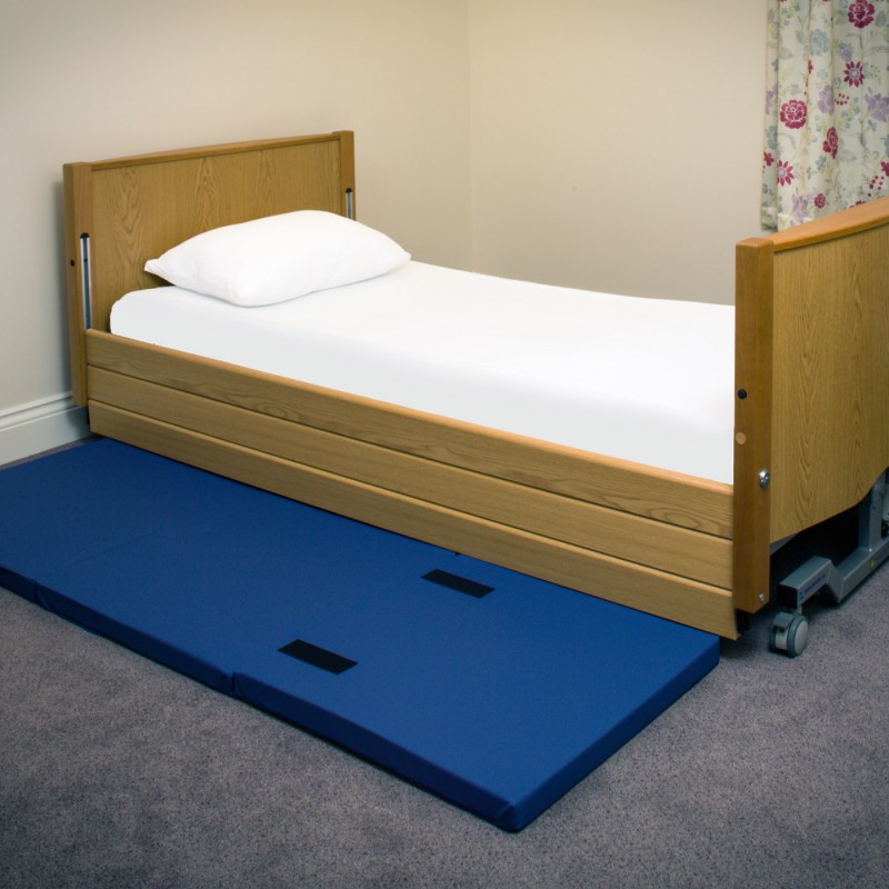 Crash mat, foldable, with fastening straps, 60x190cm Crash mat, foldable, with fastening straps, 60x190cm